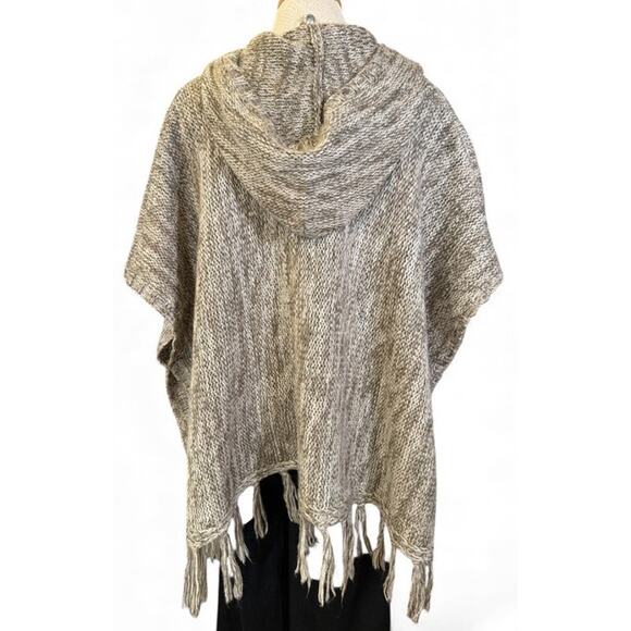 Garage Knit Poncho Hoodie Fringe XS S Oversized Tan Heather Boho Cottage Cosplay - Picture 3 of 7